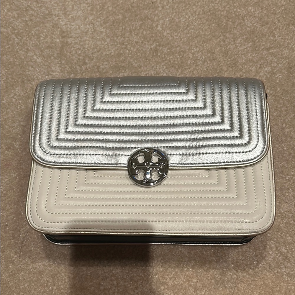 Tory Burch Silver and white Quilted Shoulder Bag